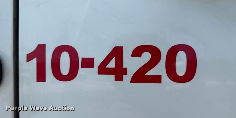 image for item DS3846 2013 Mack CHU613 fuel / lube truck