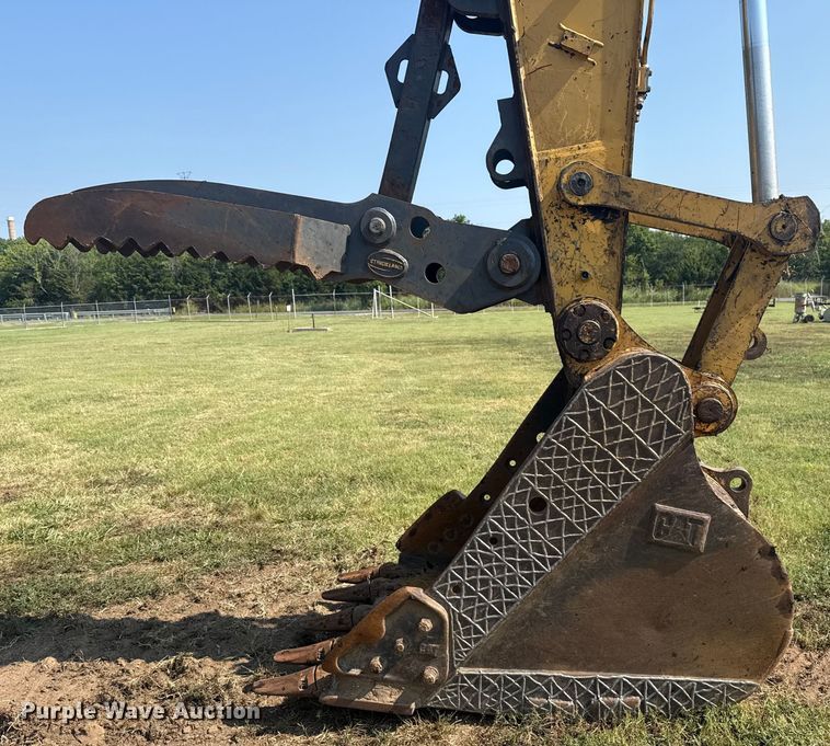 image for item DS3847 2008 Caterpillar 324D L excavator