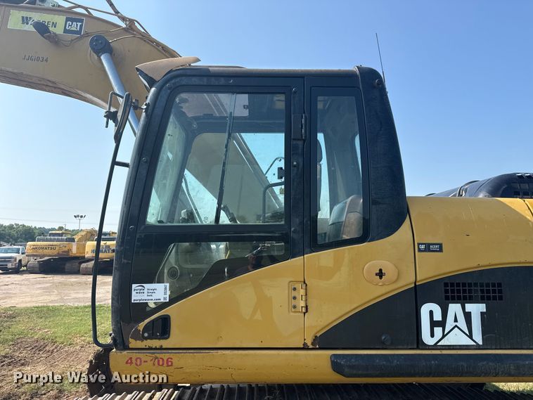 image for item DS3847 2008 Caterpillar 324D L excavator
