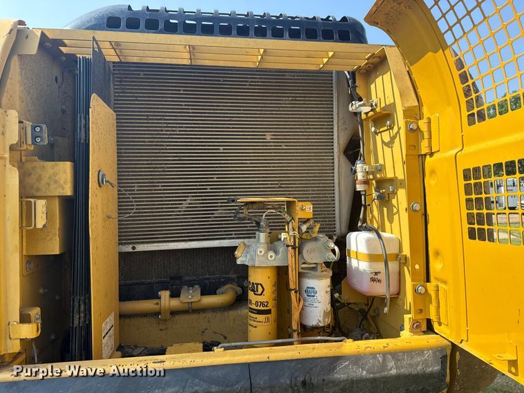image for item DS3847 2008 Caterpillar 324D L excavator