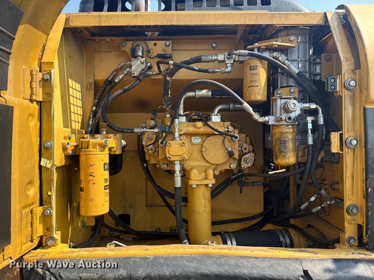 image for item DS3847 2008 Caterpillar 324D L excavator