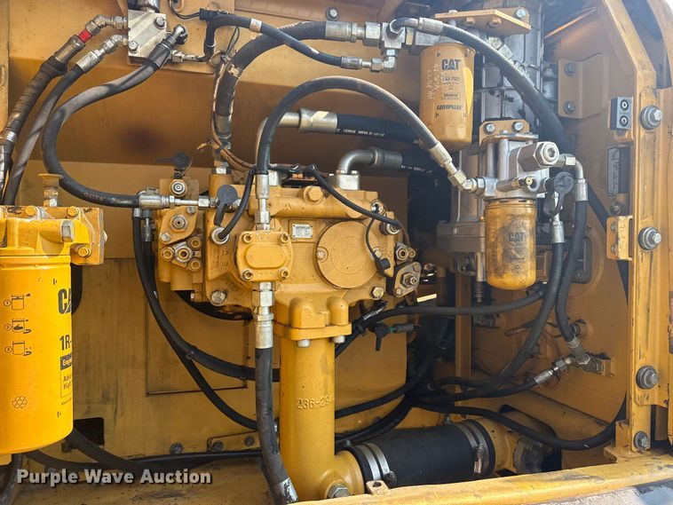 image for item DS3847 2008 Caterpillar 324D L excavator