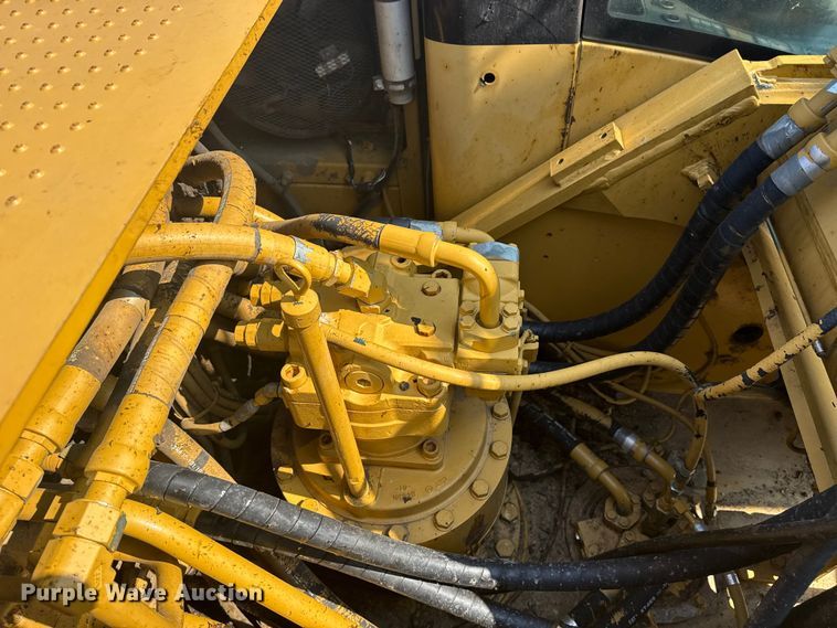 image for item DS3847 2008 Caterpillar 324D L excavator