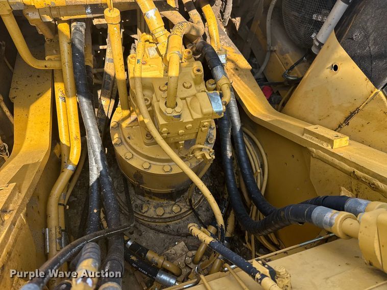 image for item DS3847 2008 Caterpillar 324D L excavator