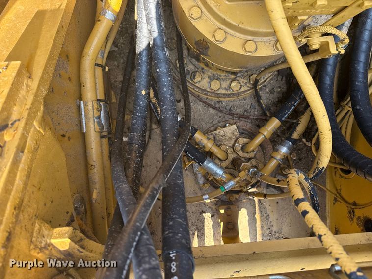 image for item DS3847 2008 Caterpillar 324D L excavator