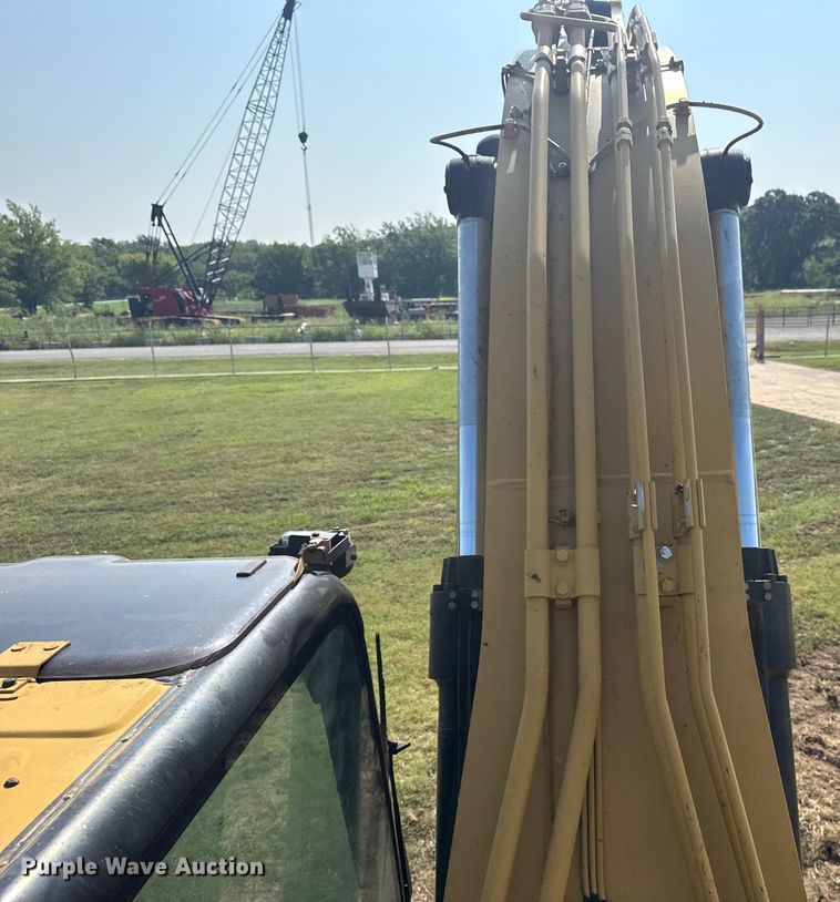 image for item DS3847 2008 Caterpillar 324D L excavator