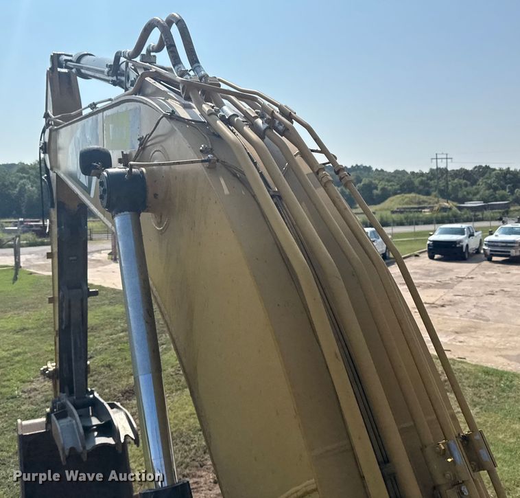 image for item DS3847 2008 Caterpillar 324D L excavator