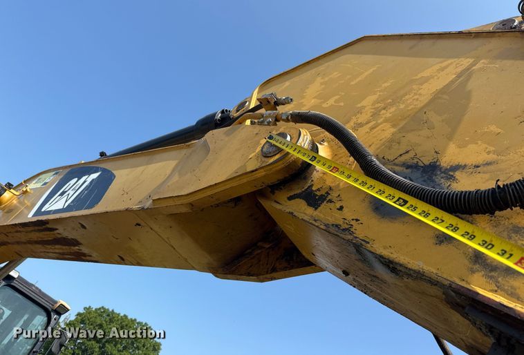 image for item DS3847 2008 Caterpillar 324D L excavator