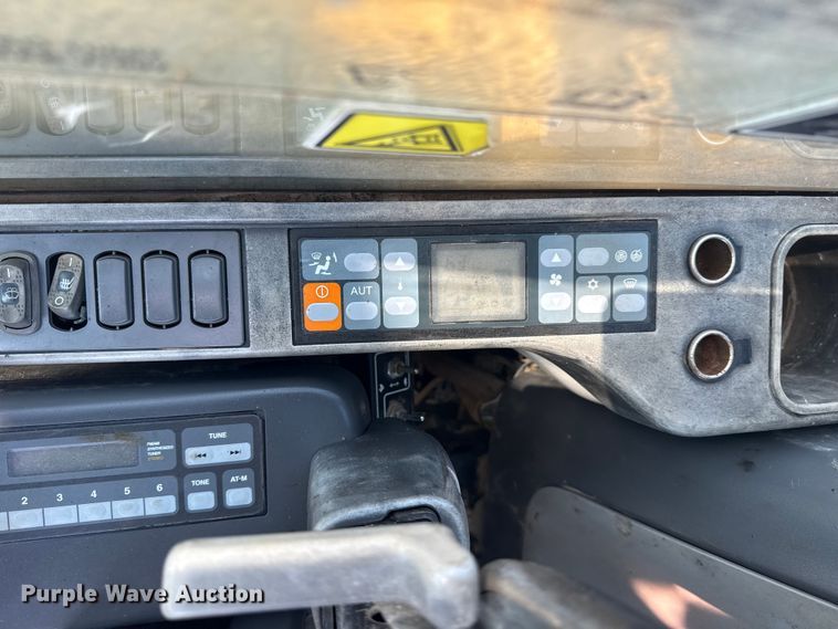 image for item DS3847 2008 Caterpillar 324D L excavator