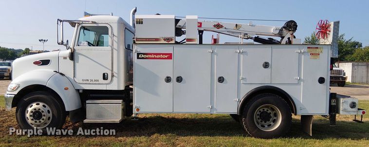 image for item DS3849 2006 Peterbilt 335 utility / service truck