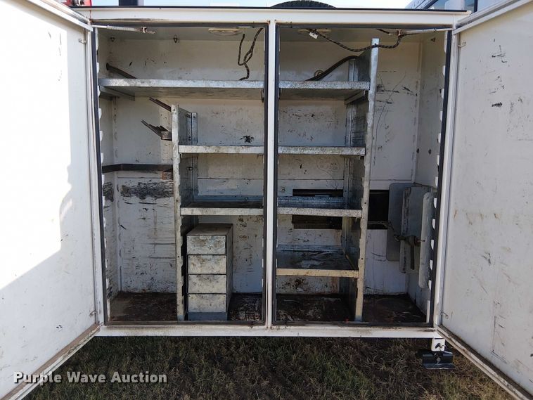 image for item DS3849 2006 Peterbilt 335 utility / service truck