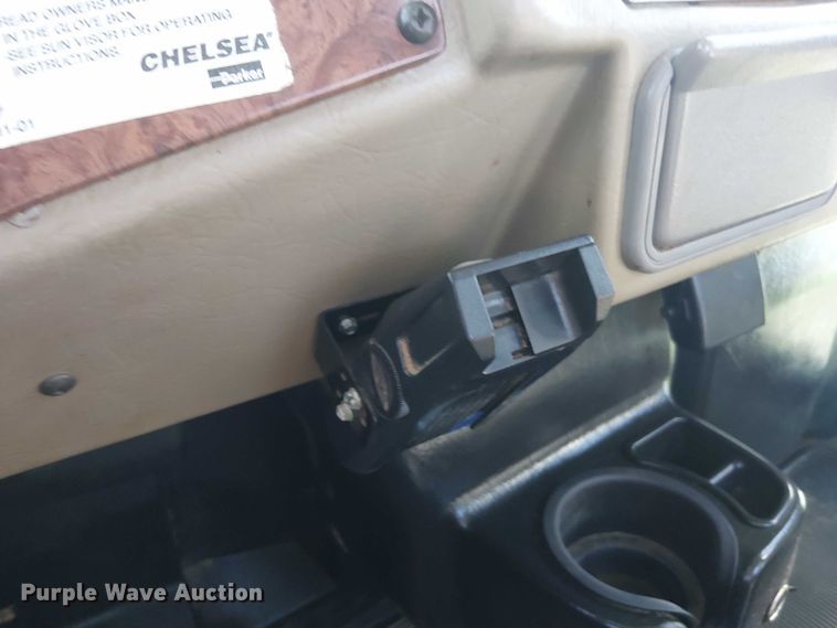 image for item DS3849 2006 Peterbilt 335 utility / service truck