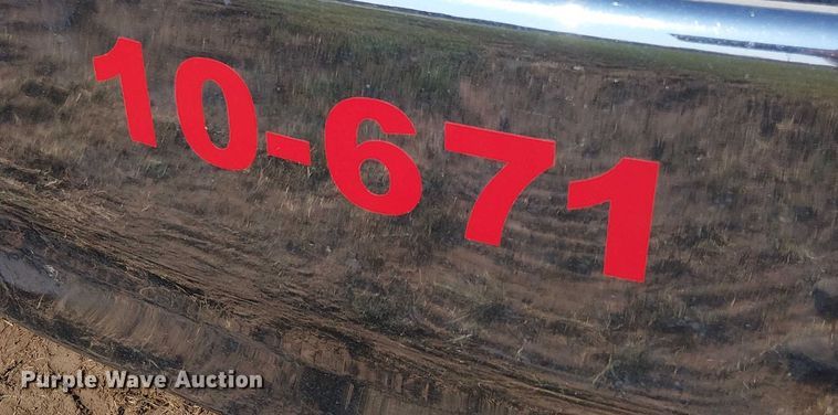 image for item DS3849 2006 Peterbilt 335 utility / service truck