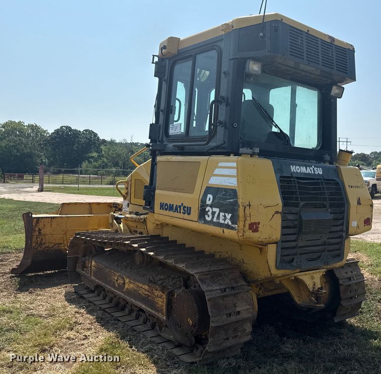image for item DS3850 2008 Komatsu D37EX-22 dozer