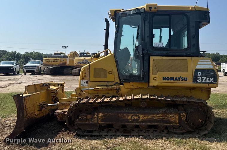 image for item DS3850 2008 Komatsu D37EX-22 dozer
