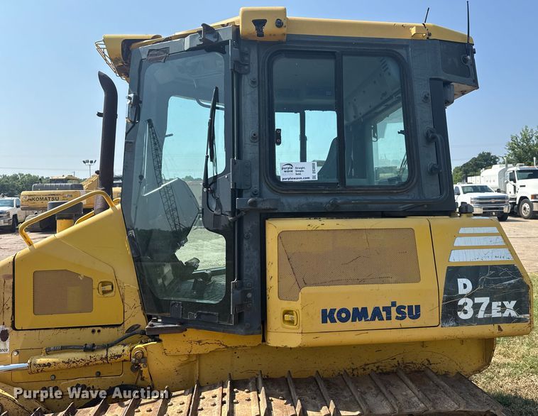 image for item DS3850 2008 Komatsu D37EX-22 dozer