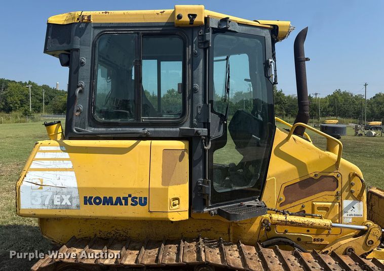 image for item DS3850 2008 Komatsu D37EX-22 dozer