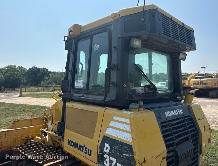 image for item DS3850 2008 Komatsu D37EX-22 dozer