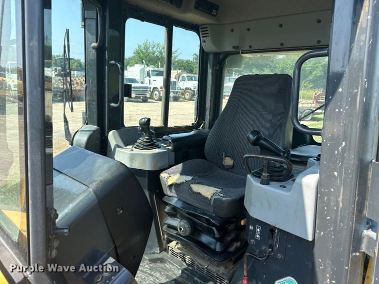 image for item DS3850 2008 Komatsu D37EX-22 dozer