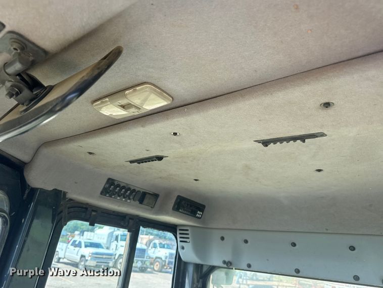 image for item DS3850 2008 Komatsu D37EX-22 dozer