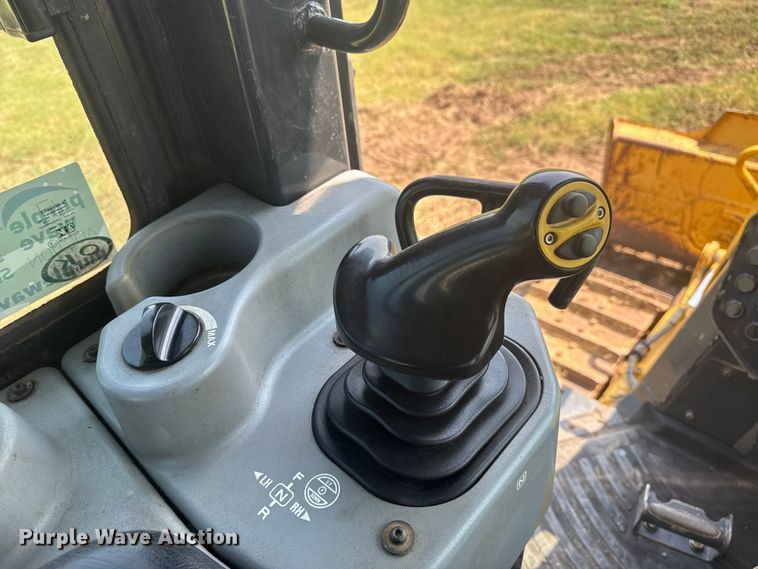 image for item DS3850 2008 Komatsu D37EX-22 dozer