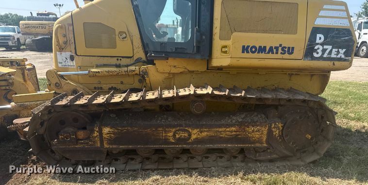 image for item DS3850 2008 Komatsu D37EX-22 dozer
