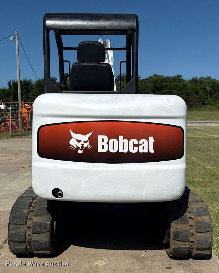 image for item DS3854 2004 Bobcat 341G mini excavator