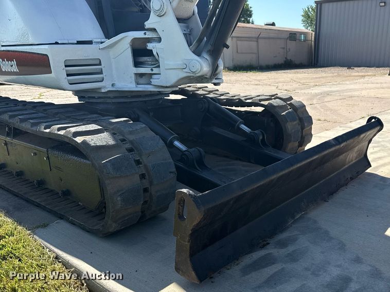 image for item DS3854 2004 Bobcat 341G mini excavator