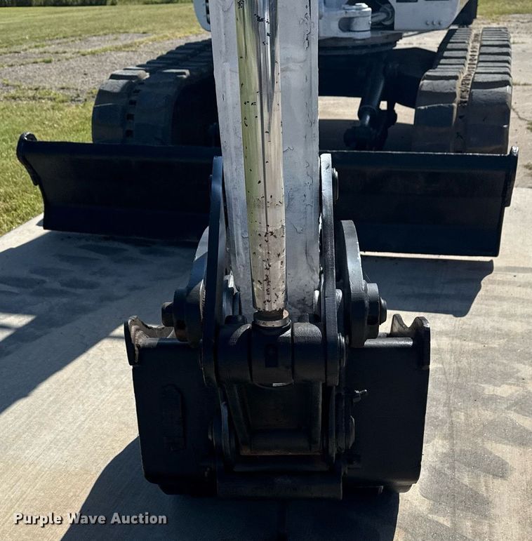 image for item DS3854 2004 Bobcat 341G mini excavator