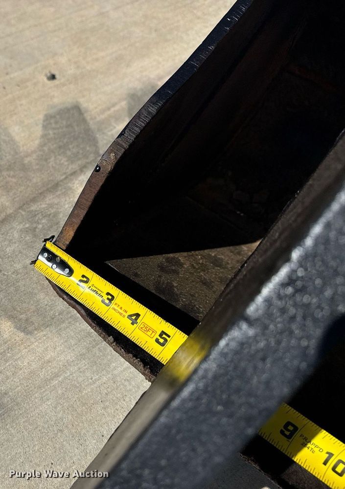 image for item DS3854 2004 Bobcat 341G mini excavator