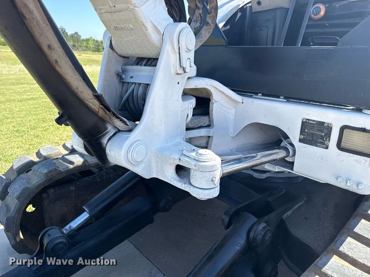 image for item DS3854 2004 Bobcat 341G mini excavator