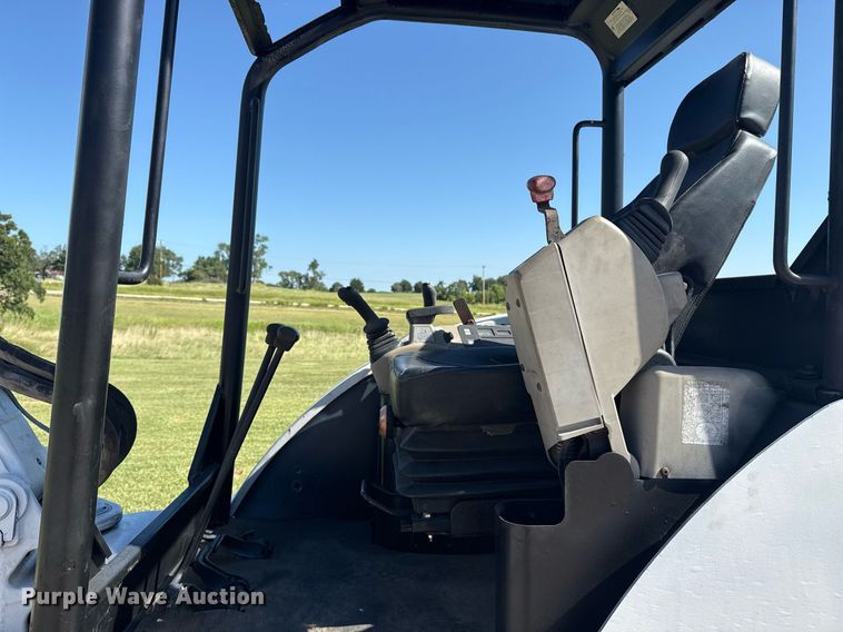 image for item DS3854 2004 Bobcat 341G mini excavator