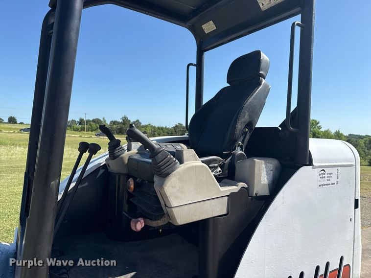 image for item DS3854 2004 Bobcat 341G mini excavator
