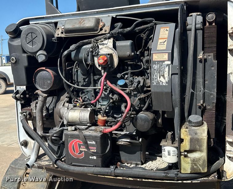 image for item DS3854 2004 Bobcat 341G mini excavator