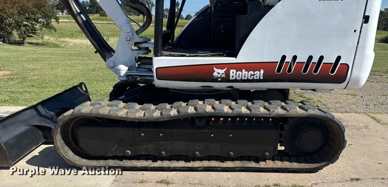 image for item DS3854 2004 Bobcat 341G mini excavator