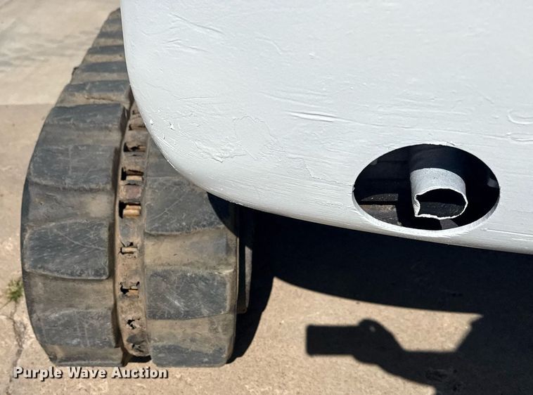 image for item DS3854 2004 Bobcat 341G mini excavator