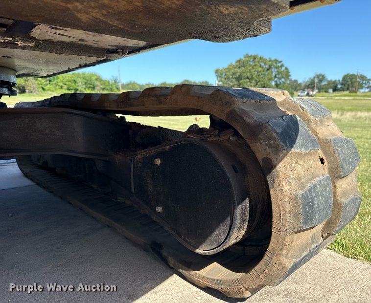 image for item DS3854 2004 Bobcat 341G mini excavator