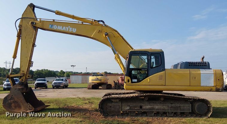 image for item DS3855 2005 Komatsu PC300LC excavator