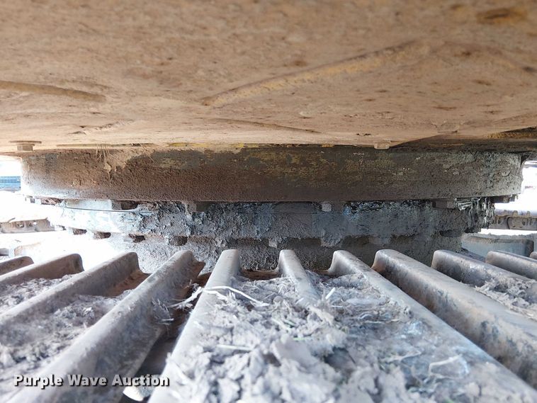 image for item DS3855 2005 Komatsu PC300LC excavator