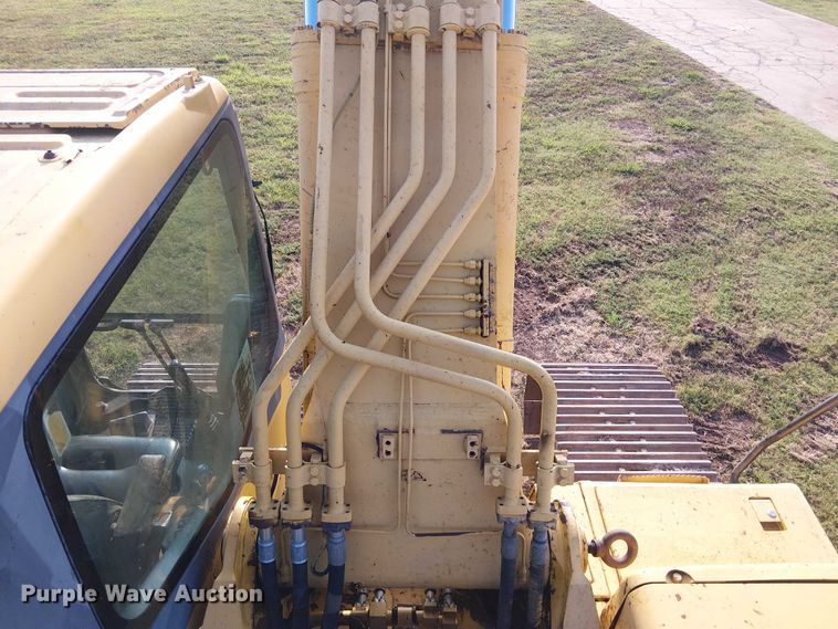 image for item DS3855 2005 Komatsu PC300LC excavator