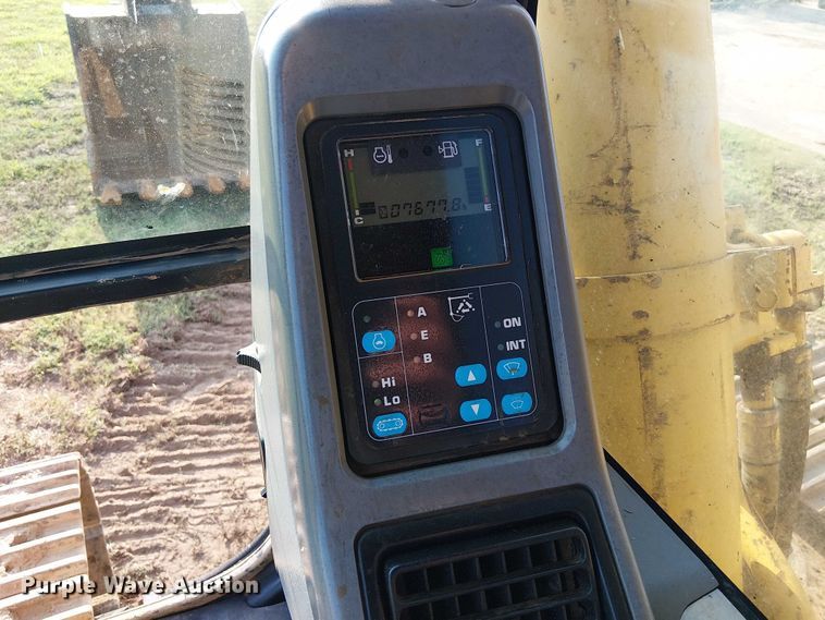 image for item DS3855 2005 Komatsu PC300LC excavator