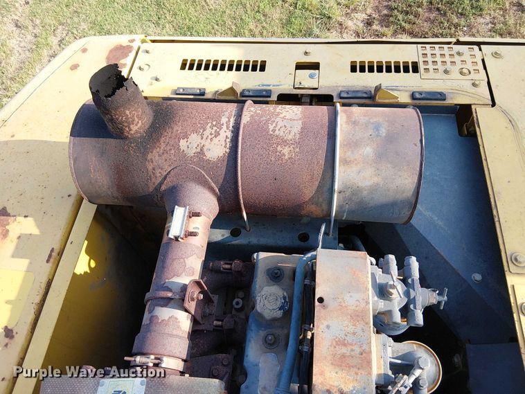 image for item DS3855 2005 Komatsu PC300LC excavator