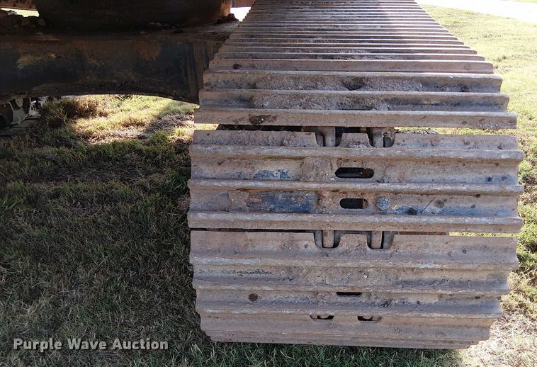 image for item DS3855 2005 Komatsu PC300LC excavator