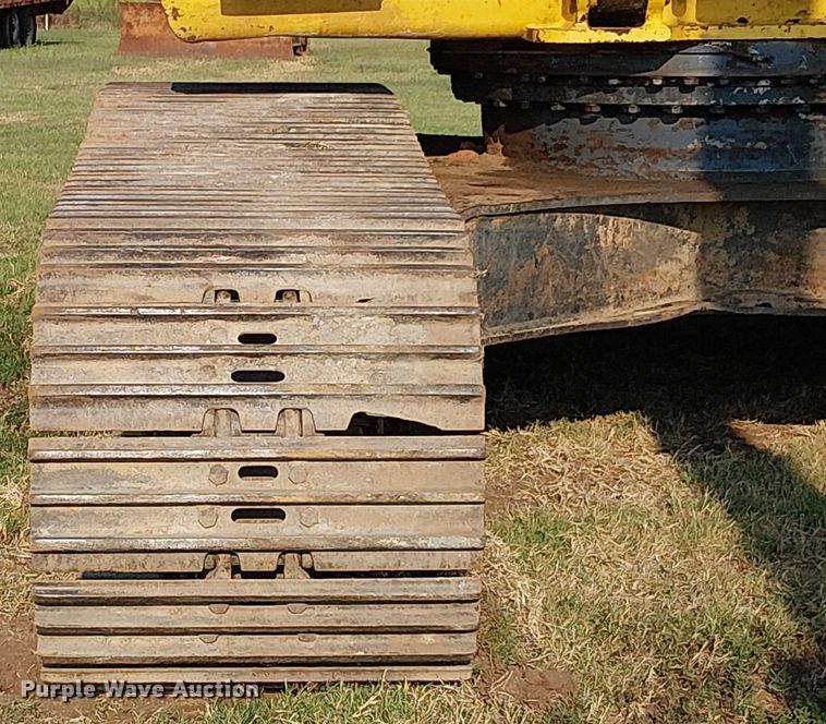 image for item DS3855 2005 Komatsu PC300LC excavator