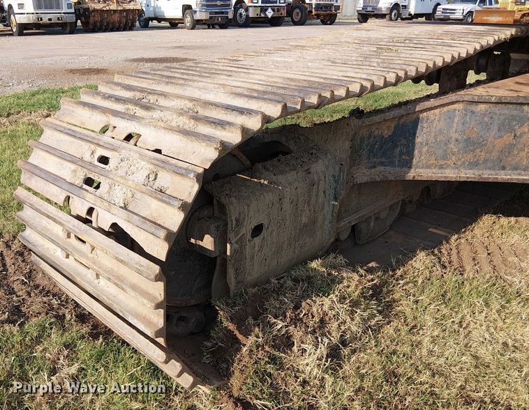 image for item DS3855 2005 Komatsu PC300LC excavator