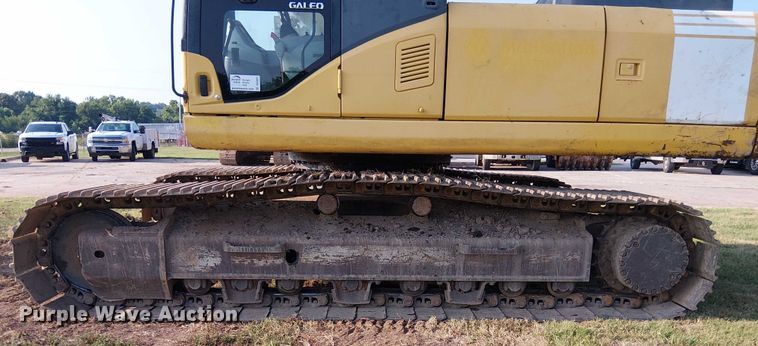 image for item DS3855 2005 Komatsu PC300LC excavator