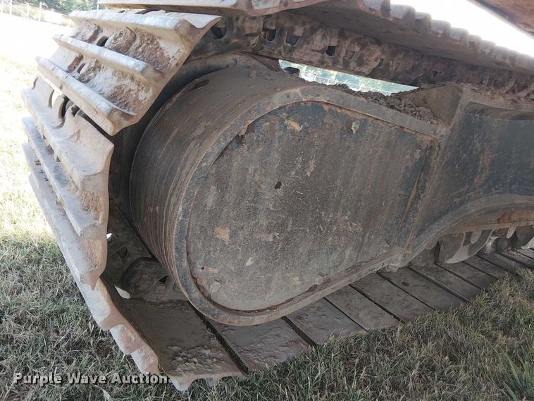 image for item DS3855 2005 Komatsu PC300LC excavator