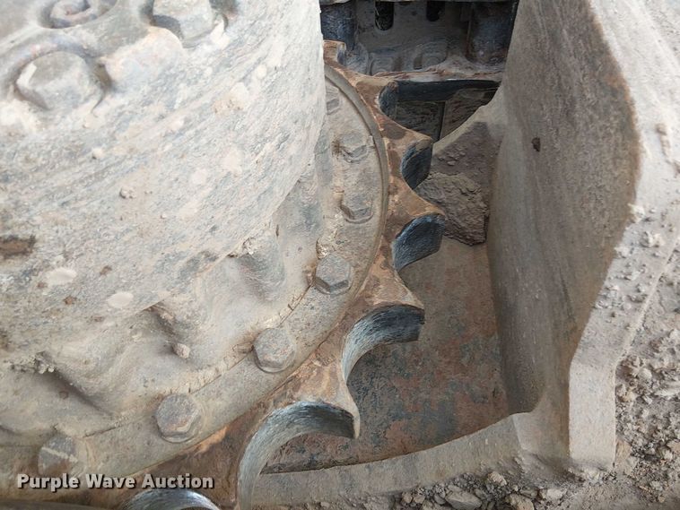 image for item DS3855 2005 Komatsu PC300LC excavator