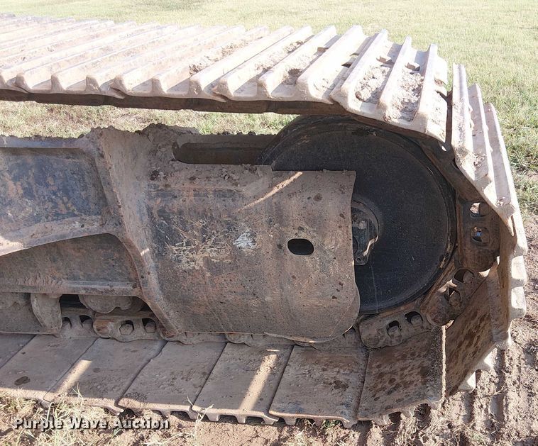 image for item DS3855 2005 Komatsu PC300LC excavator