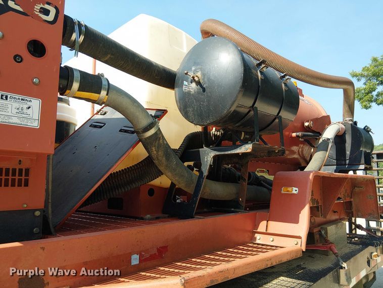 image for item DS3858 2000 Sterling Truck L7501 flatbed truck